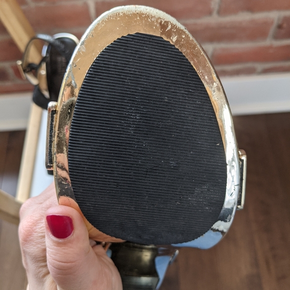 Michael Kors Stunning Gold Heels - Picture 6 of 10